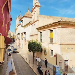  Apartment Homeyseville- Bright At Santa Cruz 6 Pax, Parking Optional