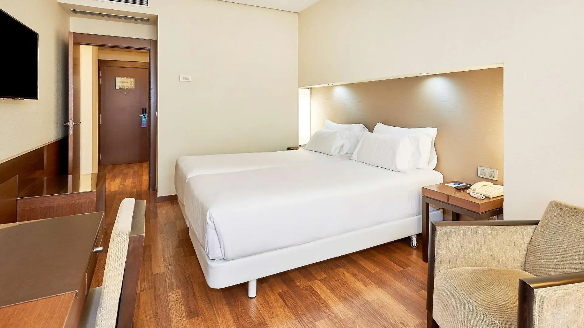 **** Otel Nh Sevilla Plaza De Armas İspanya