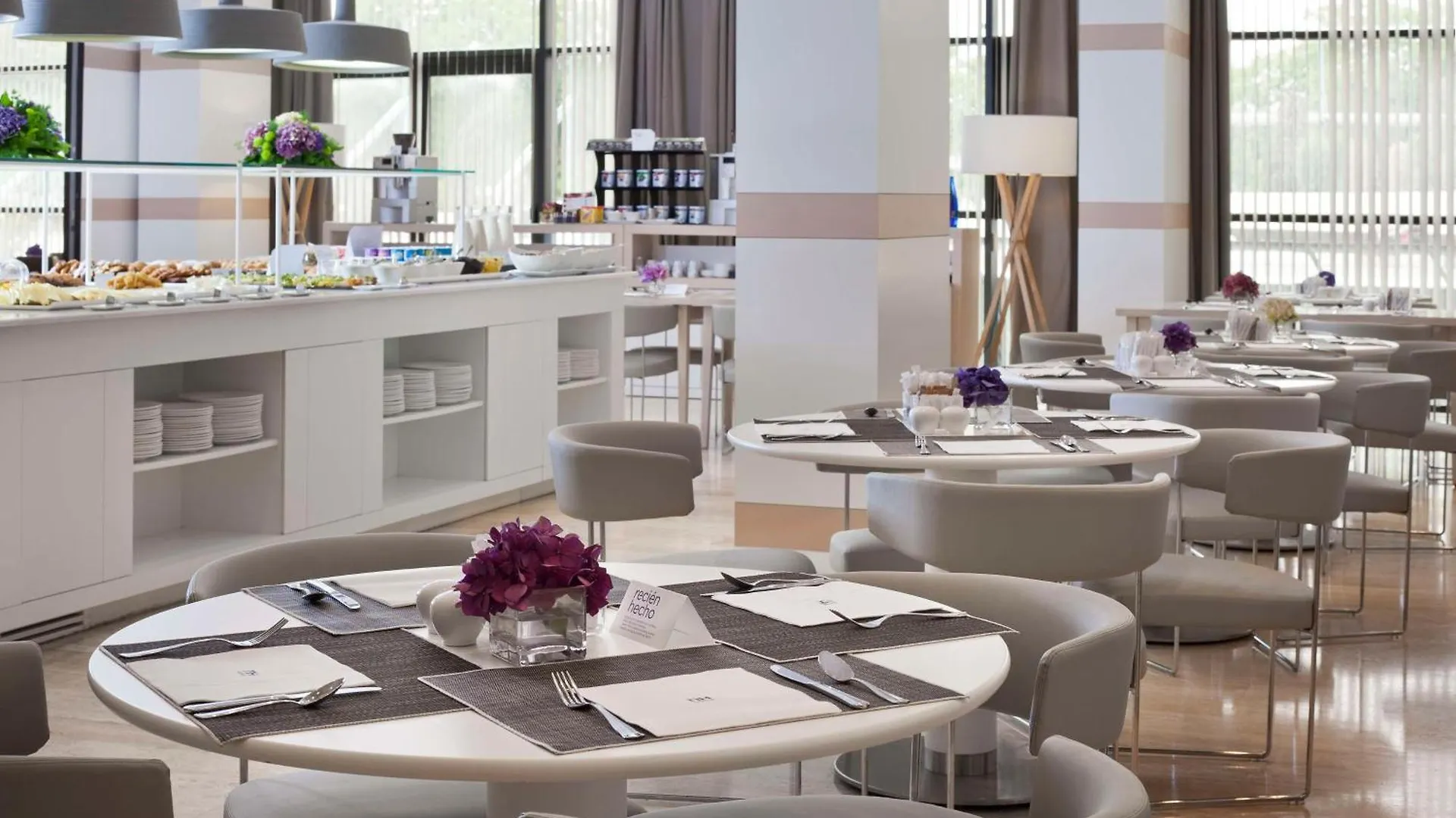 Nh Sevilla Plaza De Armas Otel