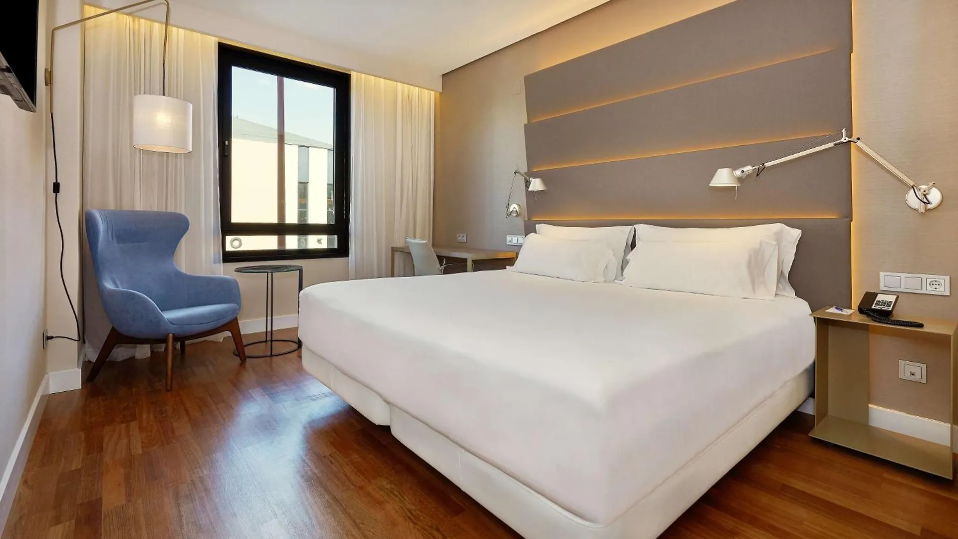Nh Sevilla Plaza De Armas 4*,  İspanya