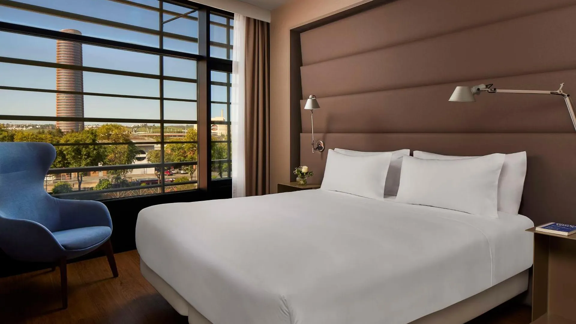 Nh Sevilla Plaza De Armas İspanya