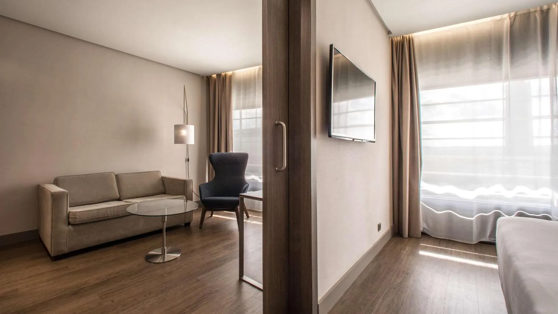 Hotel Nh Sevilla Plaza De Armas