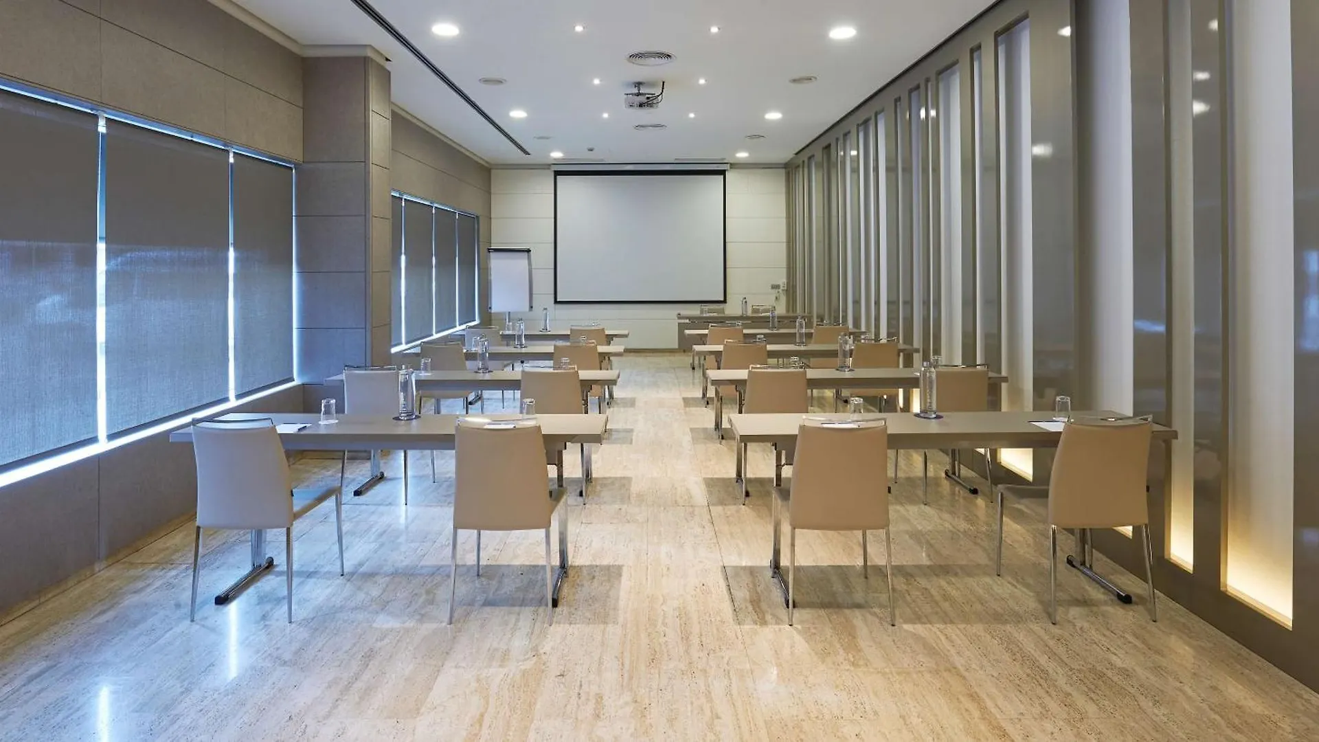 Nh Sevilla Plaza De Armas Hotel Seville
